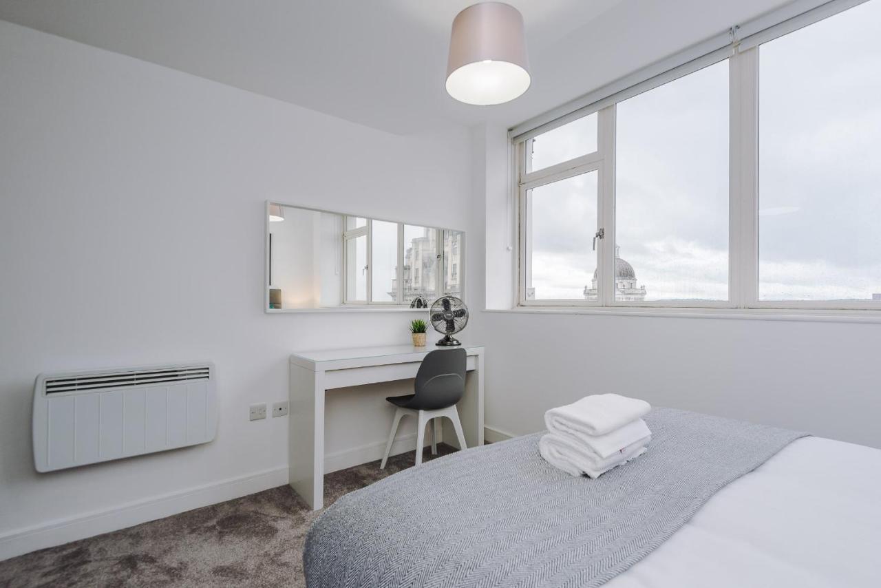 Host & Stay - Waterfront Penthouse Liverpool Bagian luar foto