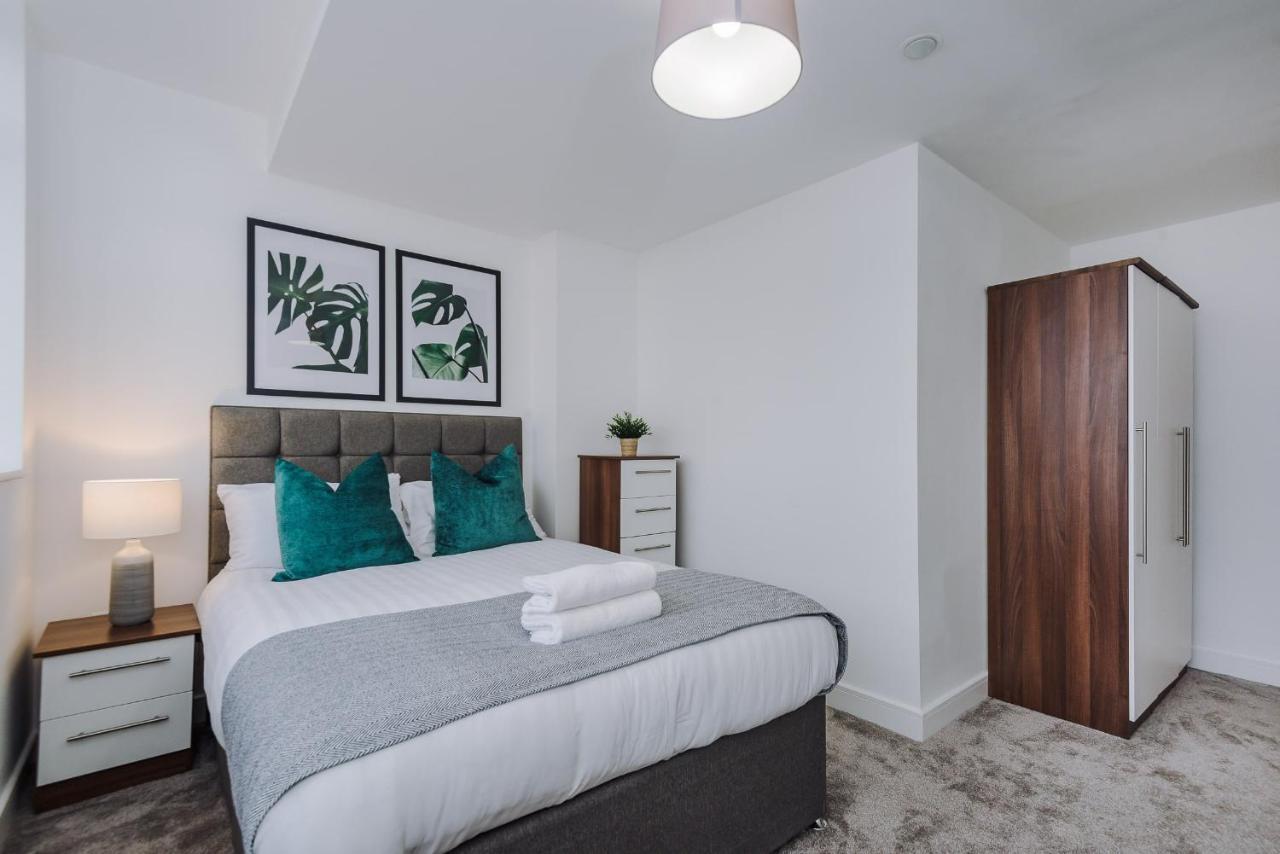 Host & Stay - Waterfront Penthouse Liverpool Bagian luar foto