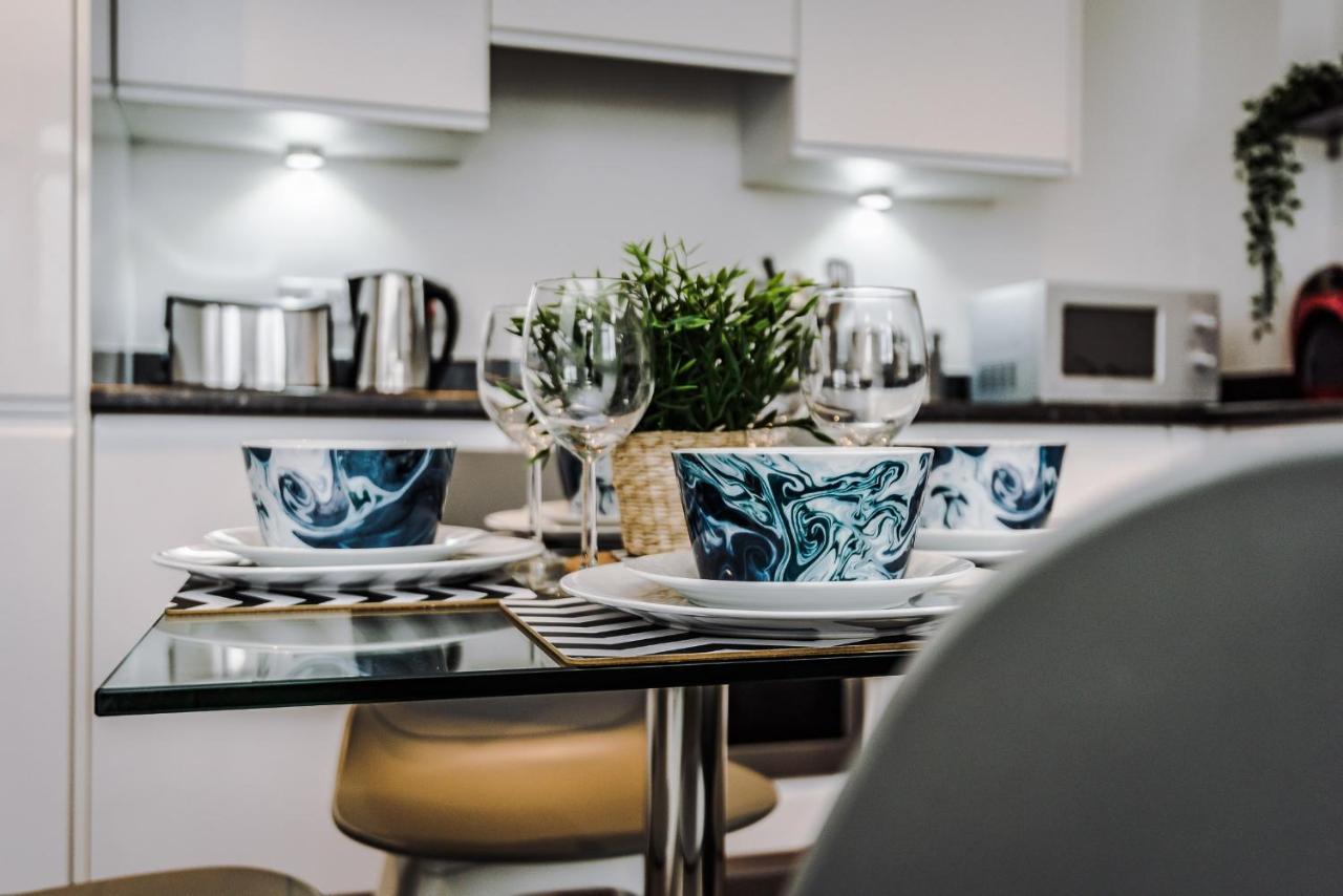 Host & Stay - Waterfront Penthouse Liverpool Bagian luar foto